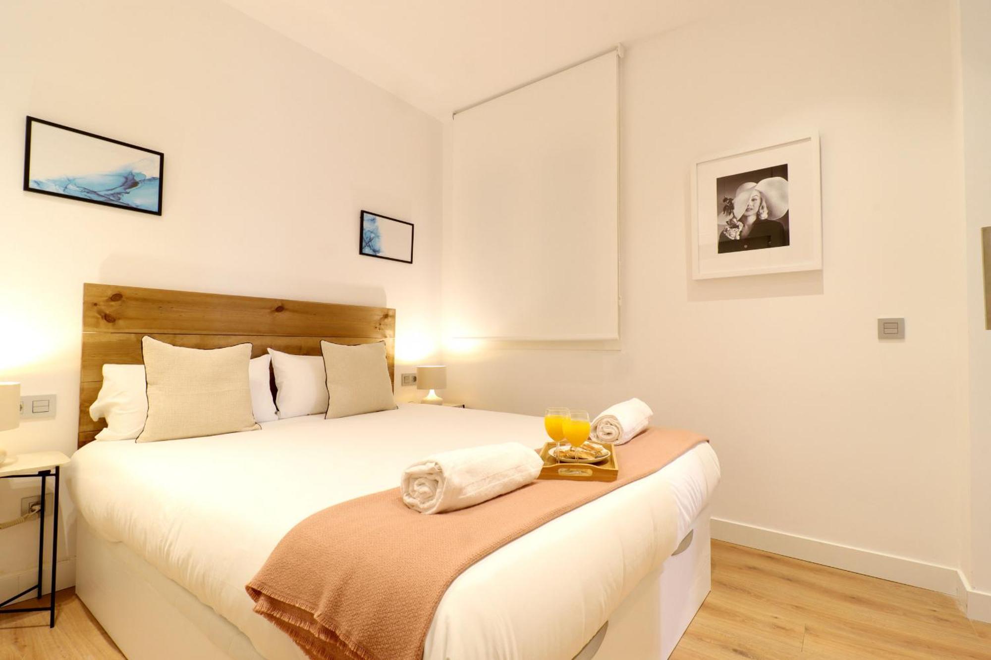 Reina Sofia Suite I มาดริด ภายนอก รูปภาพ