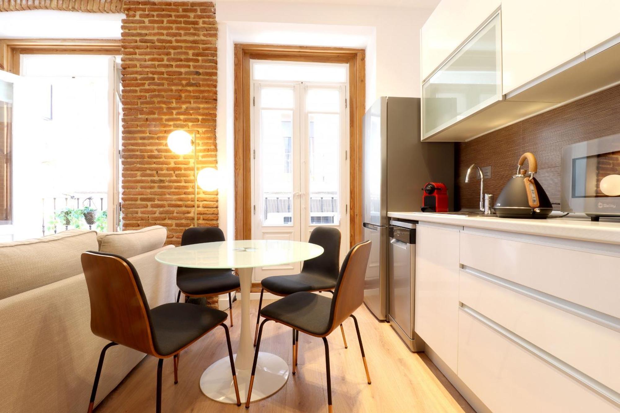 Reina Sofia Suite I มาดริด ภายนอก รูปภาพ